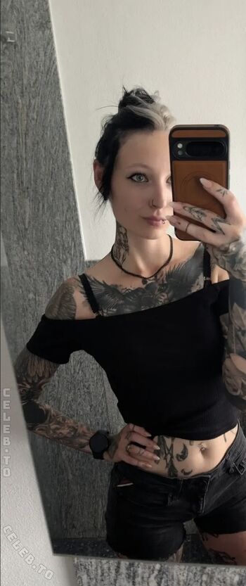 Full leaked Woelfchen private photo