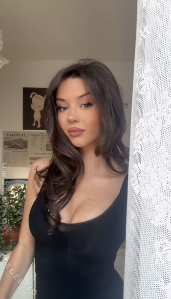 Full leaked Woistlena private photo