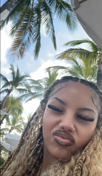 Full leaked Wokmommy private onlyfans photo