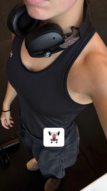 Full leaked Women motorsports private onlyfans photo