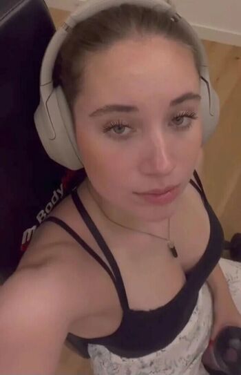 Full leaked Women motorsports private onlyfans photo