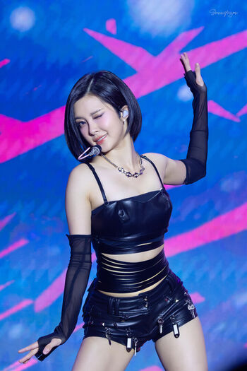 Full leaked Womenk pop page private onlyfans photo