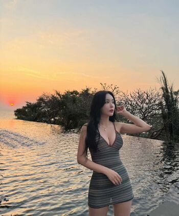 Full leaked Womenk pop page private onlyfans photo