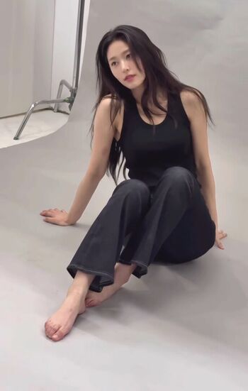 Full leaked Womenk pop page private onlyfans photo