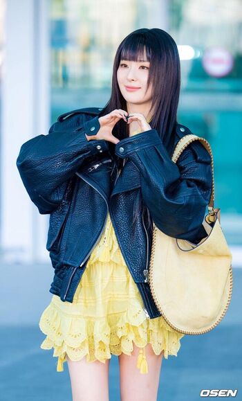 Full leaked Womenk pop page private onlyfans photo