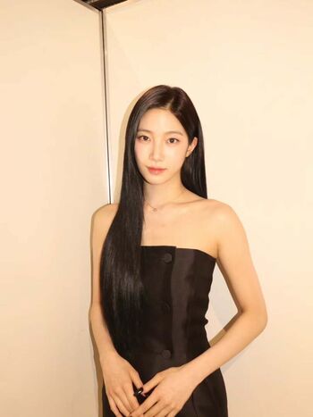 Full leaked Womenk pop page private onlyfans photo