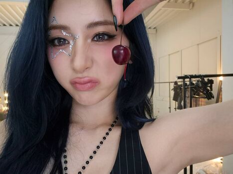 WomenK-pop