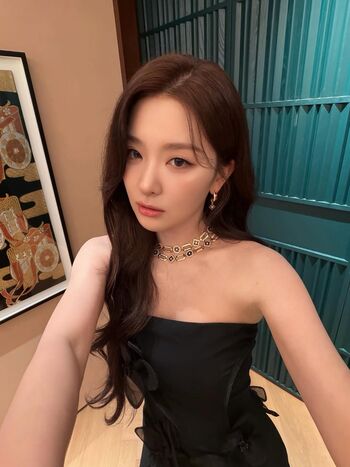 WomenK-pop