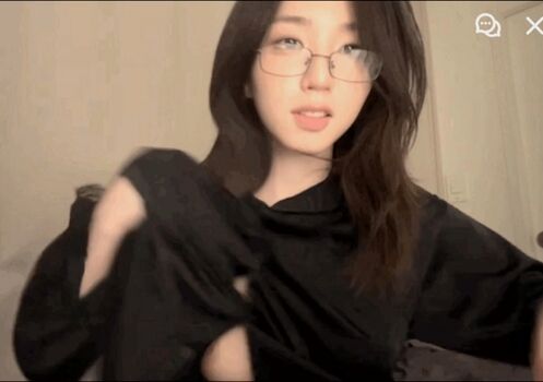 WomenK-pop