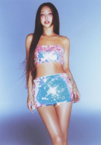 Full leaked Womenk pop page private photo