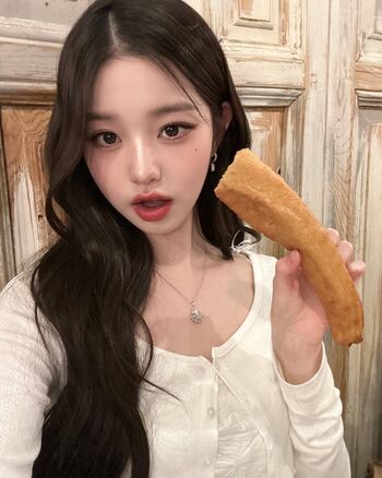 WomenK-pop