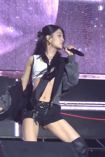 Full leaked Womenk pop private photo