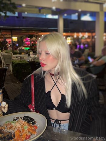 Full leaked Woodsnaomi private photo