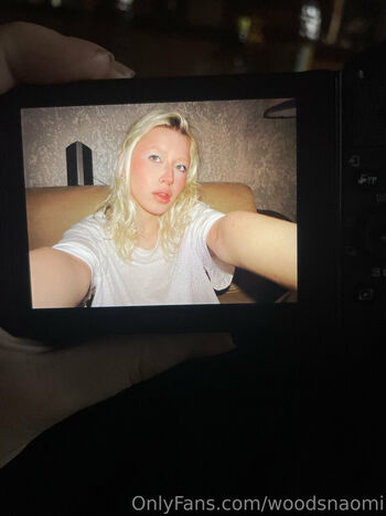 Full leaked Woodsnaomi private photo
