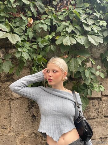 Full leaked Woodsnaomi private photo