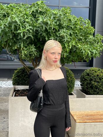 Full leaked Woodsnaomi private photo