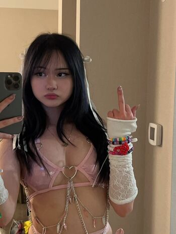 Full leaked Worshipkiwi private photo