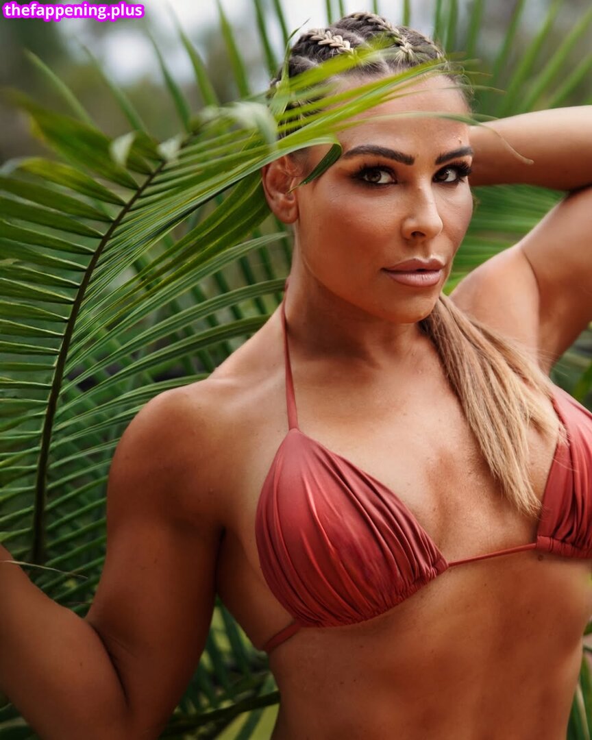 WWE Natalya Neidhart , The Boat / natbynature Naken OnlyFans Foto #2