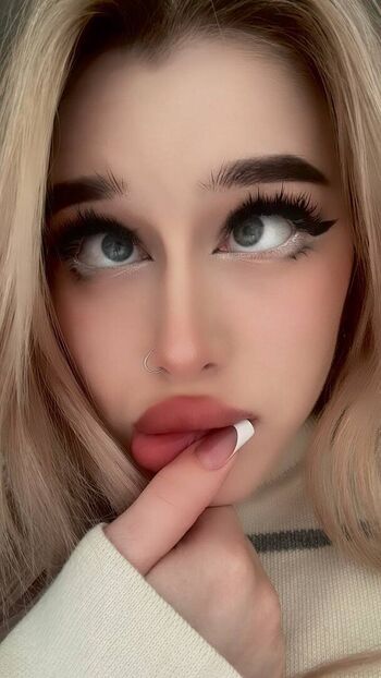 Full leaked Wyandelii private photo