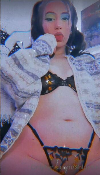 Full leaked Xbluesin private photo