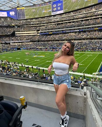 Full leaked Xchristiina private photo