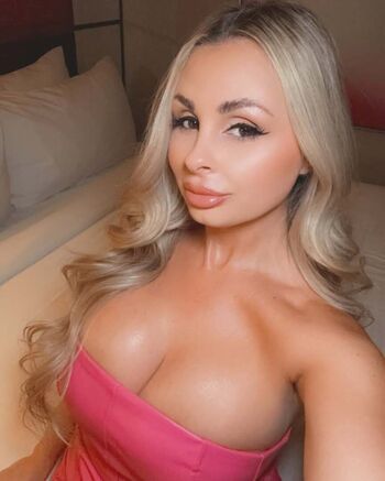 Full leaked Xchristiina private photo