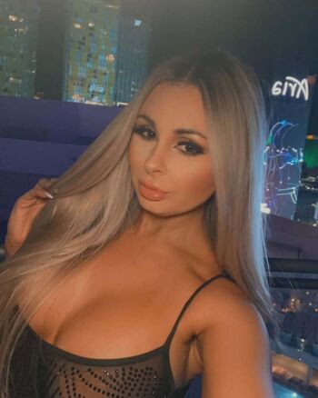 Full leaked Xchristiina private photo