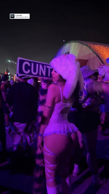 Full leaked Xclusivemelll private onlyfans photo