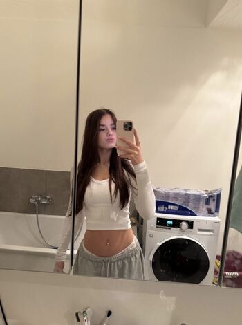 Full leaked Xd shkaaa private onlyfans photo