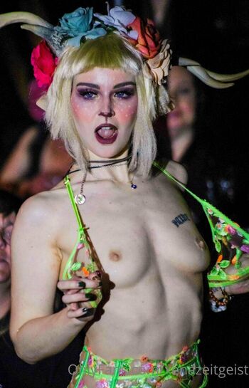 Full leaked Xena zeit geist page private onlyfans photo