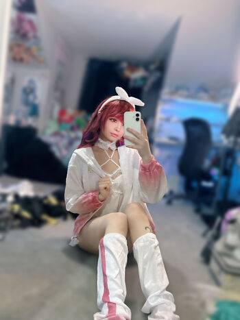 Full leaked Xenluvsmiku page private photo