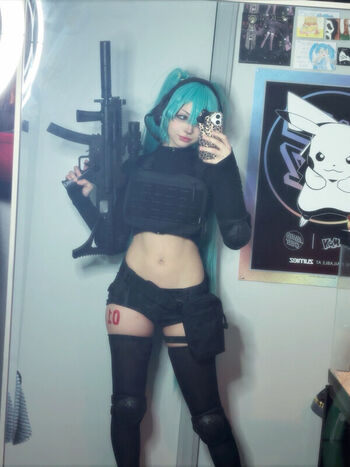 Full leaked Xenluvsmiku page private photo