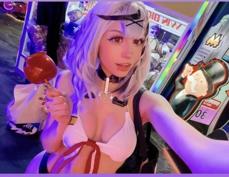 Full leaked Xenluvsmiku page private photo
