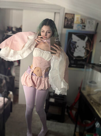 Full leaked Xenluvsmiku private photo