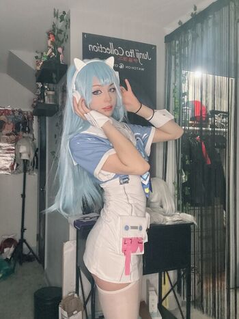 Full leaked Xenluvsmiku private photo