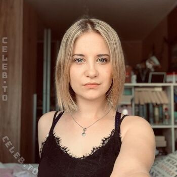 Full leaked Xfiine private onlyfans photo