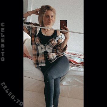 Full leaked Xfiine private onlyfans photo