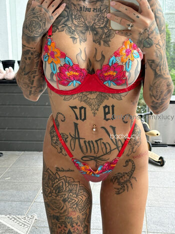 Full leaked Xlucy private onlyfans photo