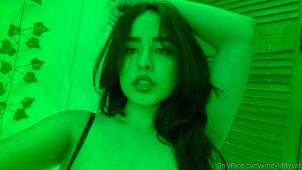 Full leaked Xmeykittycat page private photo