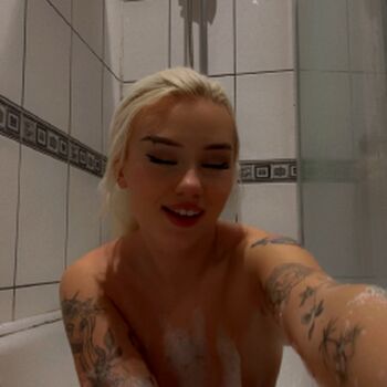 Full leaked Xobabyirdxo private photo