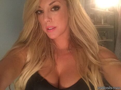 Full leaked Xogisele private photo