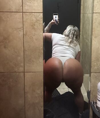 Full leaked Xoitalgrl private onlyfans photo