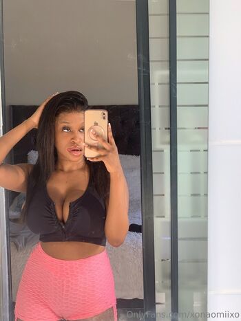 Full leaked Xonaomiixo private onlyfans photo