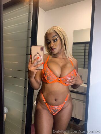 Full leaked Xonaomiixo private onlyfans photo