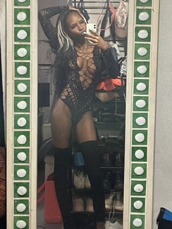 Full leaked Xoxo ozzi private photo