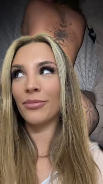 Full leaked Xsavannaxx private photo