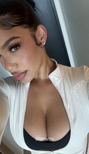 Full leaked Xttiona page private onlyfans photo