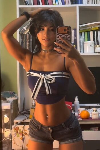 Full leaked Xue xiao private photo