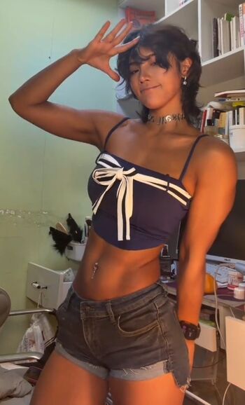 Full leaked Xue xiao private photo