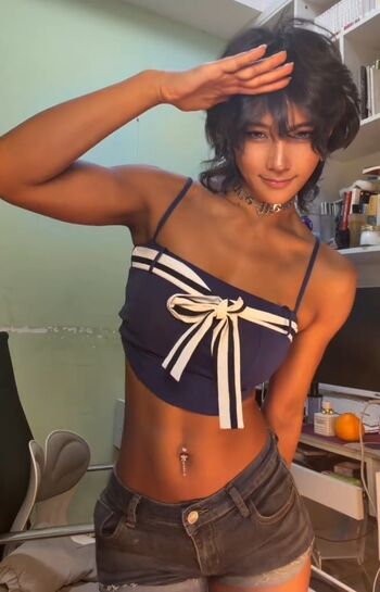 Full leaked Xue xiao private photo